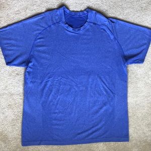 Lululemon athletica Men’s XXL Blue Short Sleeve Shirt